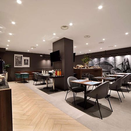 Radisson Hotel Nola Naples المظهر الخارجي الصورة