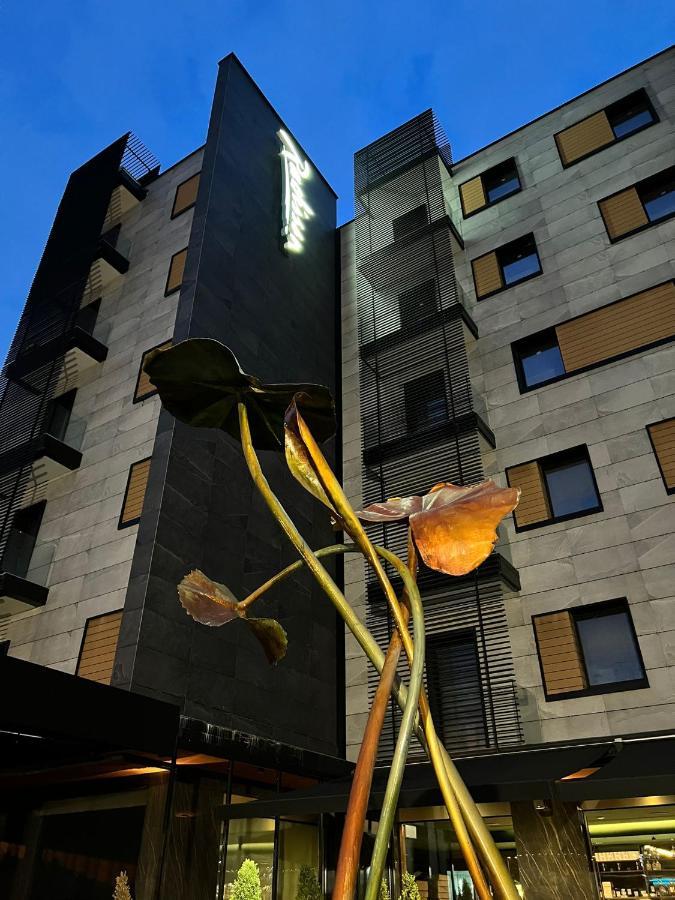 Radisson Hotel Nola Naples المظهر الخارجي الصورة
